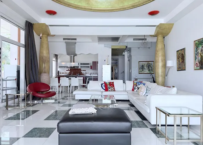 Grande Dame Of Rhodes Villa *