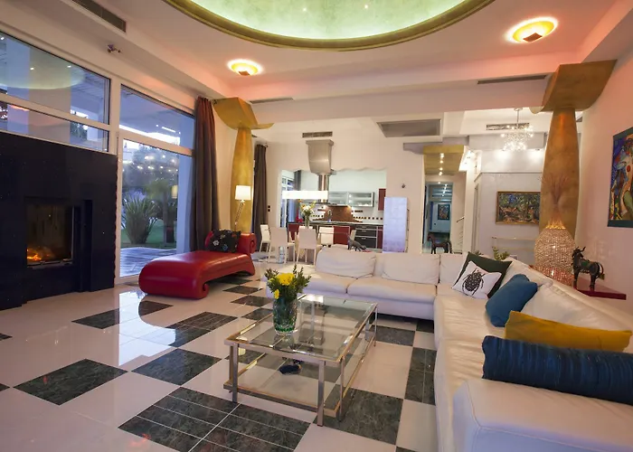 Grande Dame Of Rhodes Villa Asgourou