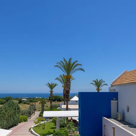 Grande Dame Of Rhodes *