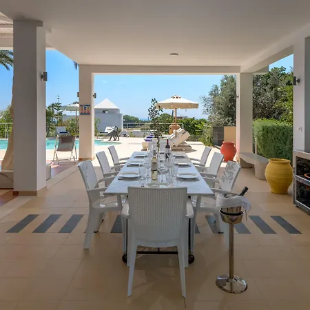 Grande Dame Of Rhodes * Ασγούρου