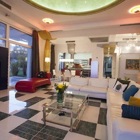 Grande Dame Of Rhodes Βίλα Ασγούρου