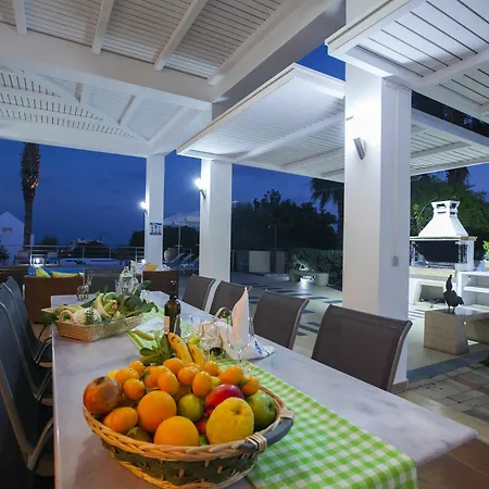 Grande Dame Of Rhodes