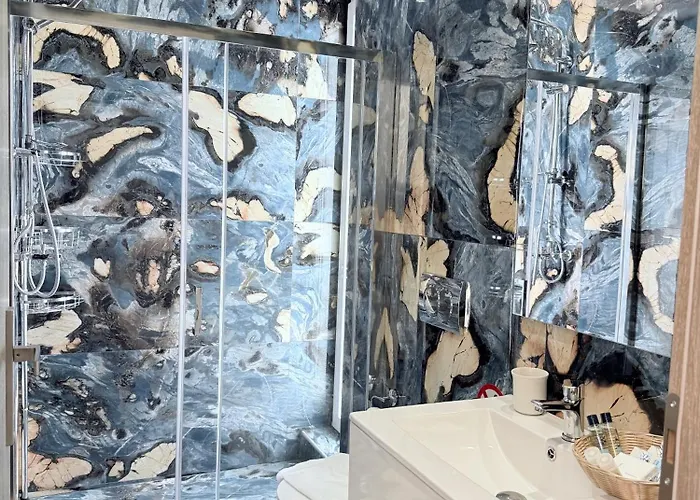 Grande Dame Of Rhodes Vila *