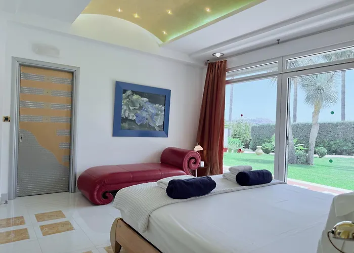 Grande Dame Of Rhodes Vila