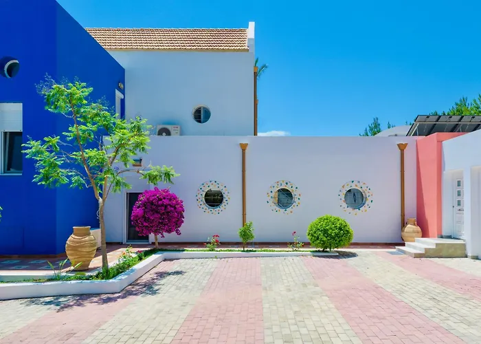 Grande Dame Of Rhodes *