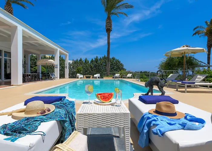 Vila Grande Dame Of Rhodes